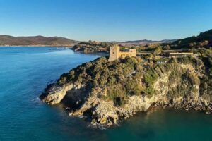 Small castle on Tuscan coastline as wedding venue