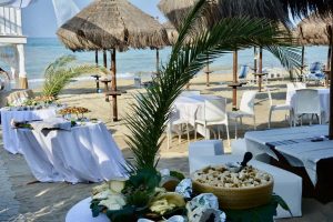 Relaxed restaurant on the water, beachfront dining, panoramic terrace in Abruzzo.