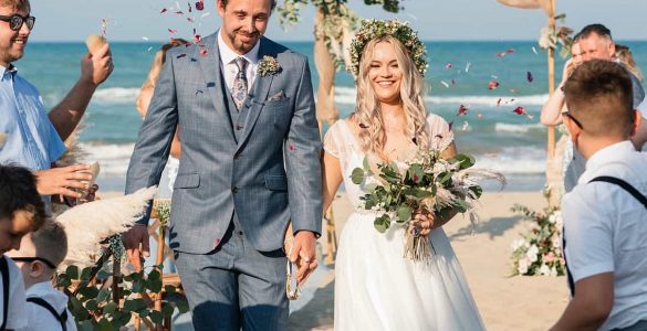 beach wedding review