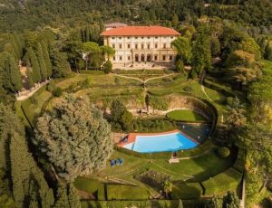 large wedding villa in Tuscany