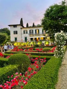 wedding in Italian garden